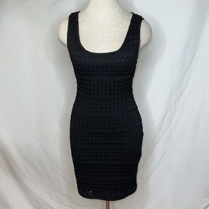 🔹 Guess Textured Bodycon Dress